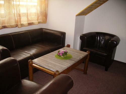 Hostal Penzion Restaurant Pod Boub�nem