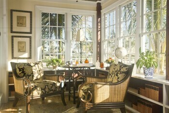 Port D'hiver Bed And Breakfast