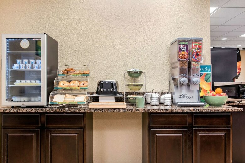 Hotel Quality Inn Huntingburg