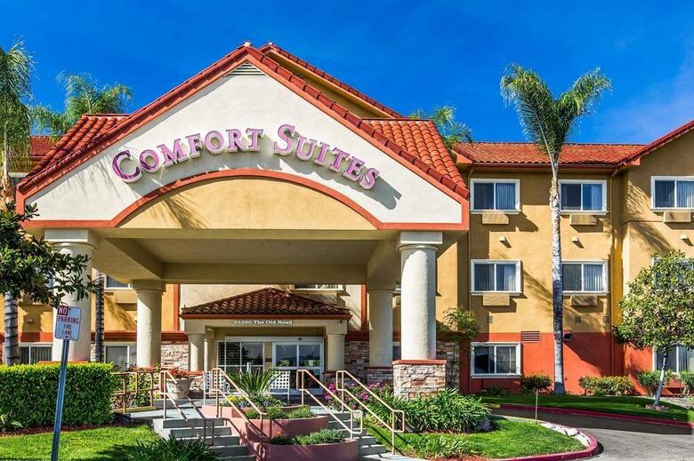 Hotel Comfort Suites Stevenson Ranch