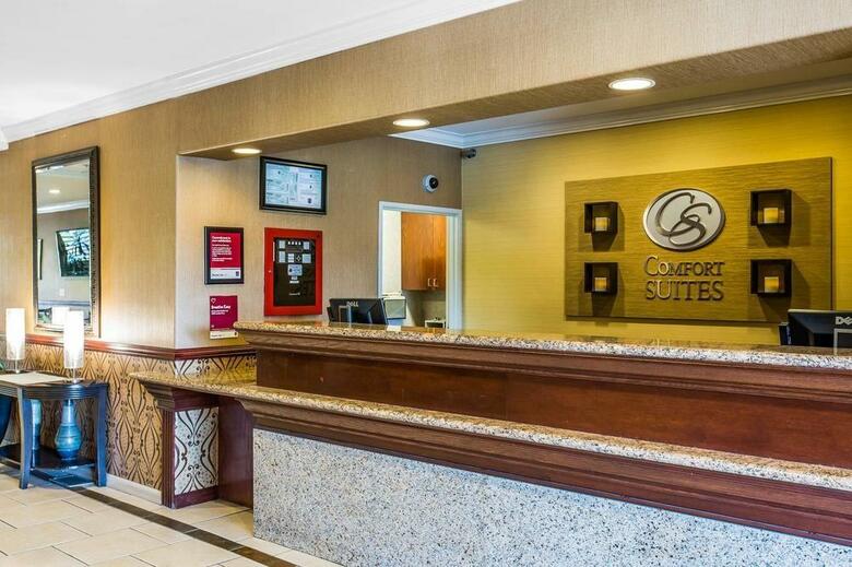 Hotel Comfort Suites Stevenson Ranch