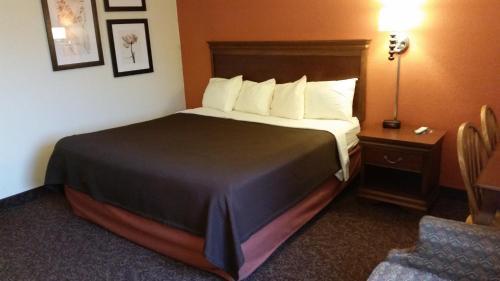 Hotel Americinn Forest Lake