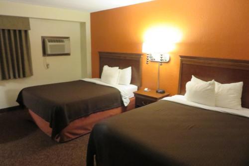 Hotel Americinn Forest Lake