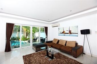 Tabaluga Pool Villas