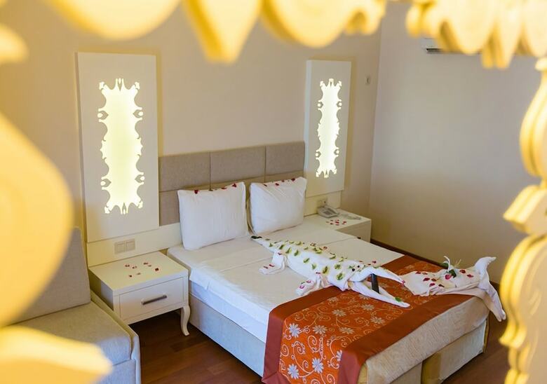 Grand Mir' Amor Hotel