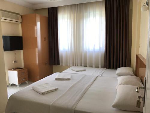 Cam Hotel