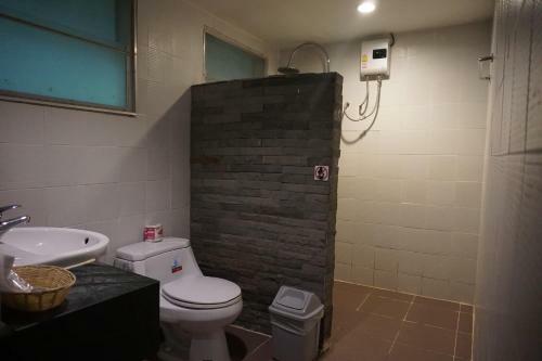 Hotel Rock And Tree House Resort