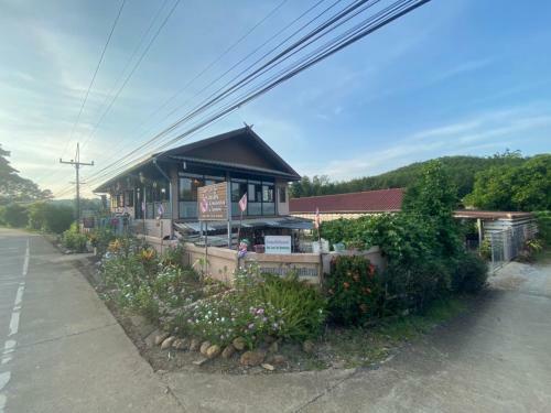 Ban Lom Jen Homestay