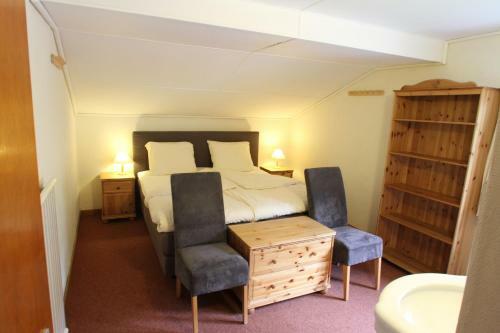Hostal B&B Swisschalet Montana