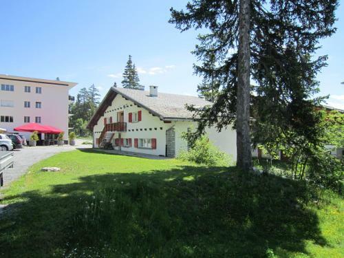 Hostal B&B Swisschalet Montana