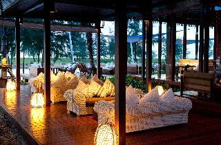 Hotel Wanakarn Beach Resort & Spa
