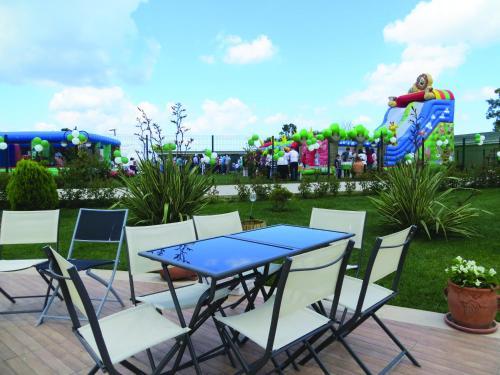 Riva's Club Hotel