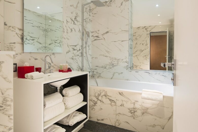 Hotel De S�ze