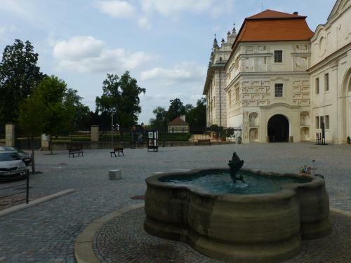 Hostal Penzion V Podz�m?� Litomy?l