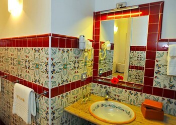 Bed & Breakfast World Center