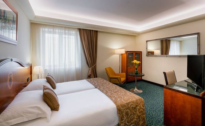 Hotel More