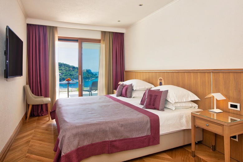 Hotel More