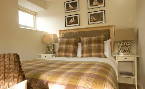 Hostal Sandown House