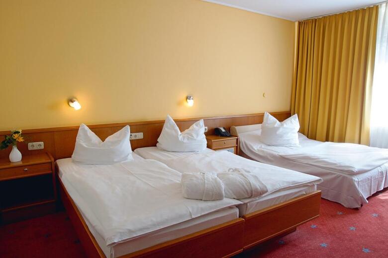 Avalon Hotelpark K�nigshof