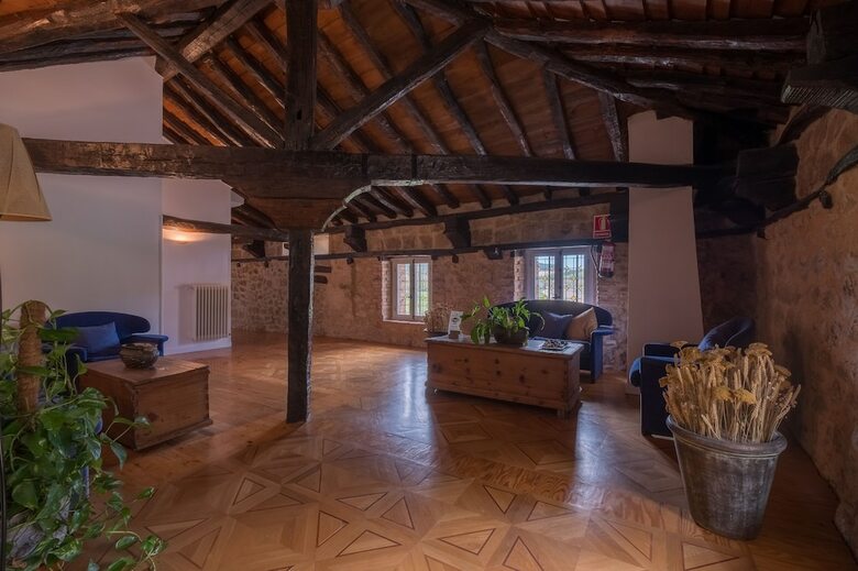 Hotel Posada Santa Maria La Real