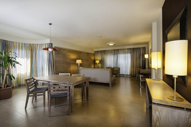 Kn Hotel Arenas Del Mar Adults Only