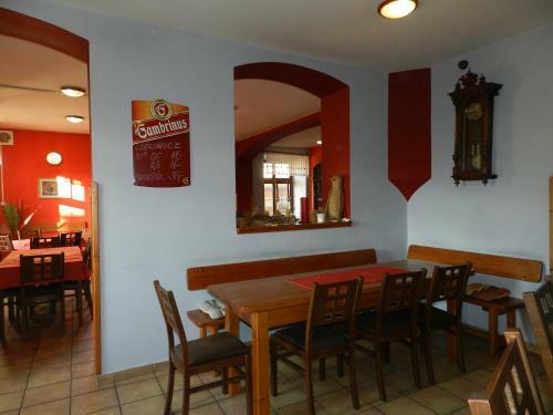 Posada Penzion Nad Hradbami