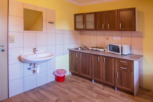 Albergue Ubytovna Pod Hr�z�