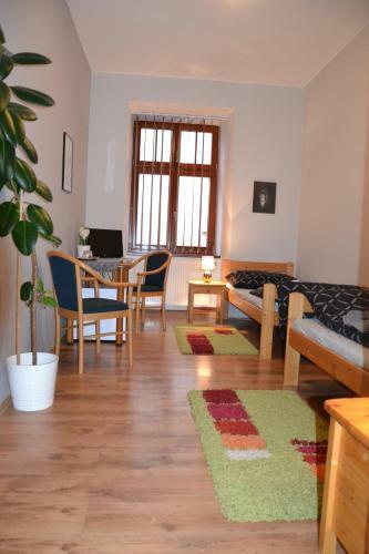 Hostal Excalibur Penzion A Restaurace
