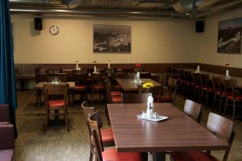 Apartamentos The 4 You Hostel & Hotel