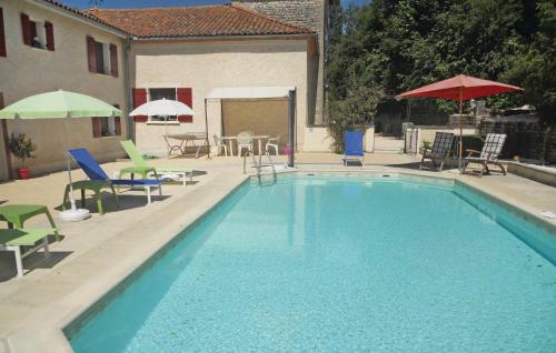 Holiday Home Moulin Cacaud N-609