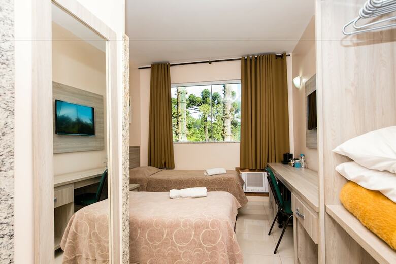 Hotel Golden Park Campos