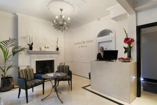 Hotel London City Suites