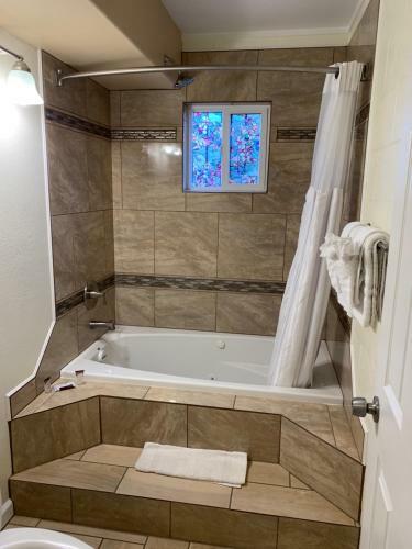 Townhouse Motel