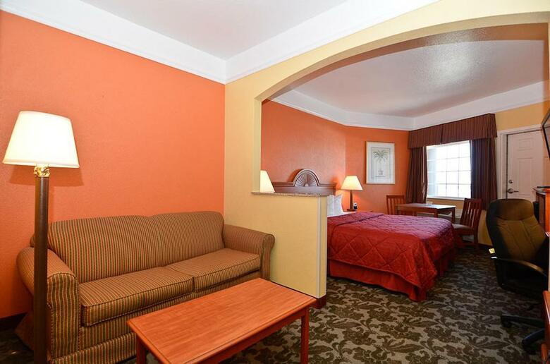 Hotel Quality Inn & Suites Beachfront