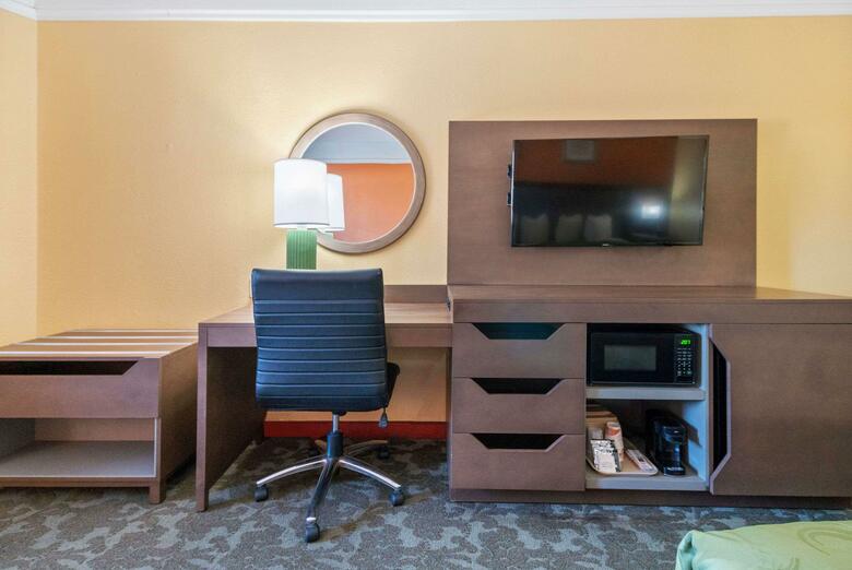 Hotel Quality Inn & Suites Beachfront