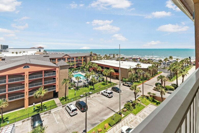 Hotel Quality Inn & Suites Beachfront