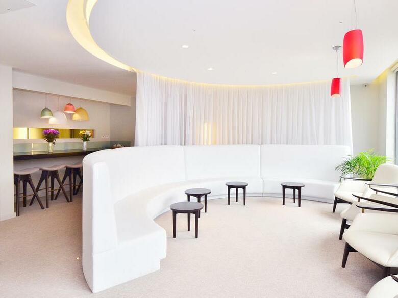 Aparthotel Axiom Park Hotel