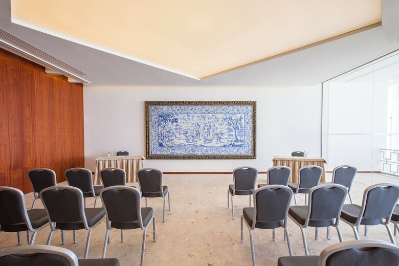 Vilamoura Beach Hotel