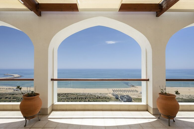Vilamoura Beach Hotel