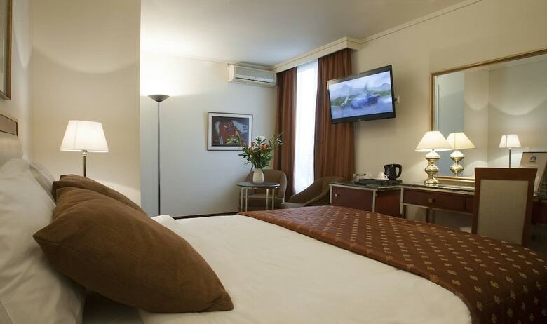 Best Western Ilisia Hotel