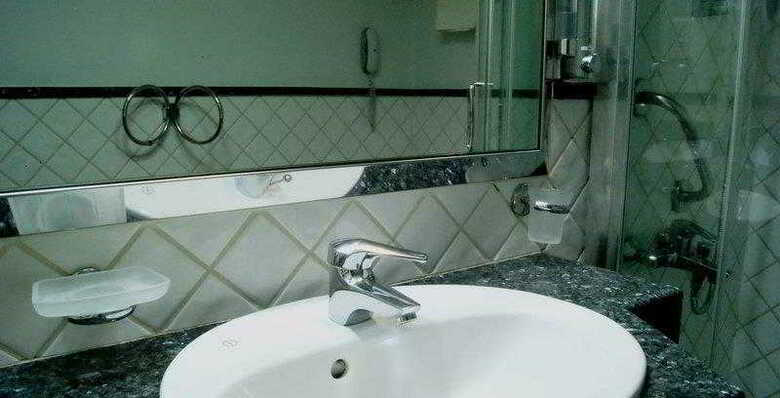 Best Western Ilisia Hotel