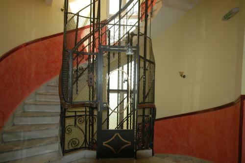 Hotel Cecil