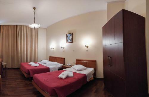 Hotel Cecil