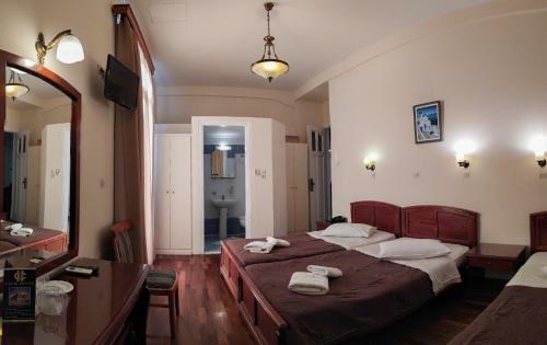 Hotel Cecil