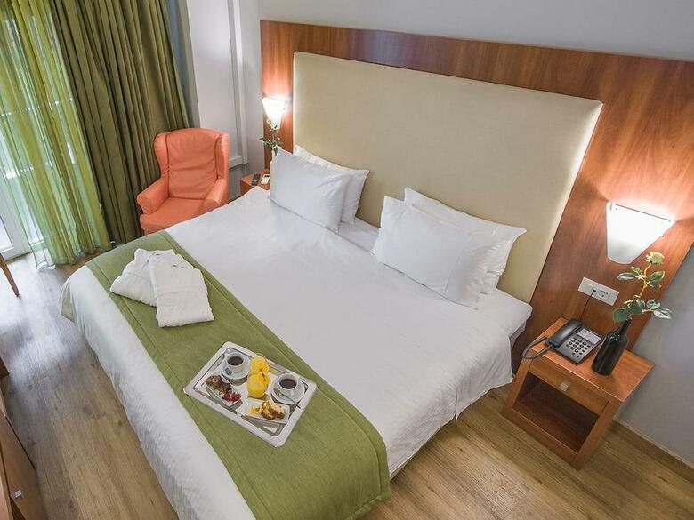 Hotel Polis Grand