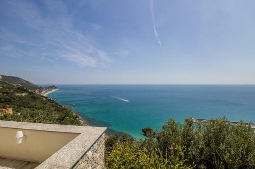 Villa Degli Ulivi B&B