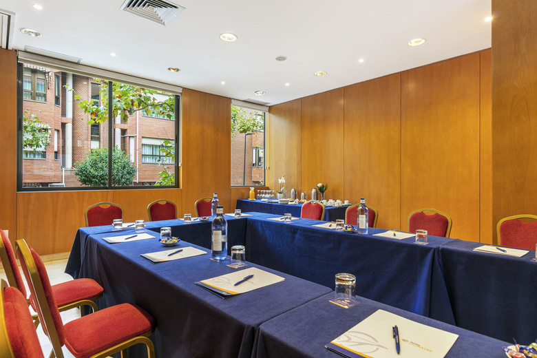Hotel Globales de Los Reyes