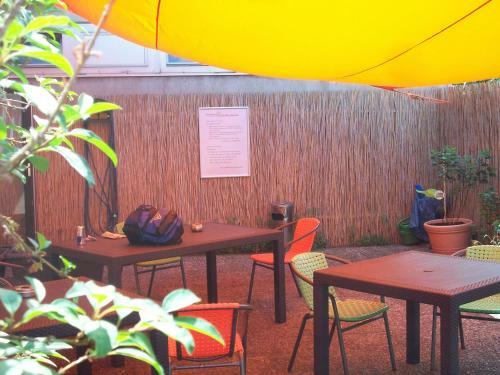 Hostal G�stehaus Kaiserpassage- Ihr Cityhostel