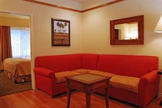 Hotel Oxford Suites Pismo Beach