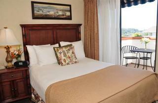 Hotel Oxford Suites Pismo Beach